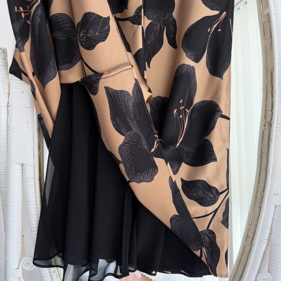 Ann Taylor Dress 4 Silk Floral Studio Collection Flutter Sleeve A line Romantic - Picture 7 of 9